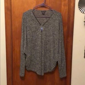Long sleeve gray sweater